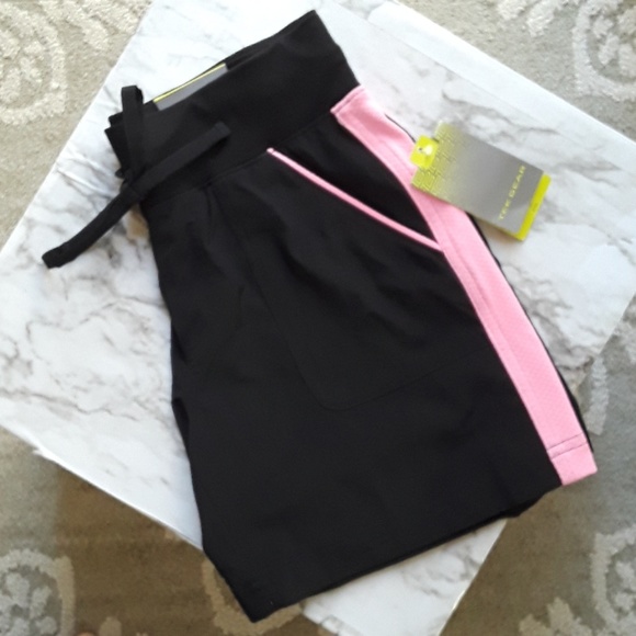 tek gear Pants - Tek Gear Dri wick Black/pink shorts